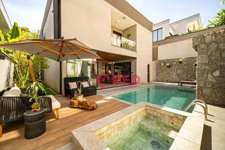 Casa de Condomínio com 5 Quartos à venda, 370m² no Cidade Tamboré, Santana de Parnaíba