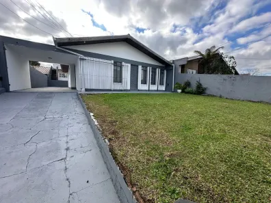 Casa com 5 Quartos à venda, 200m² no Uberaba, Curitiba