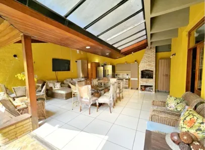 Sobrado com 4 Quartos à venda, 350m² no Cidade São Francisco, São Paulo