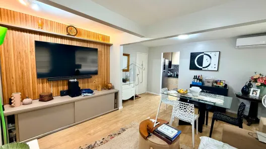 Apartamento com 2 Quartos à venda, 56m² no Coqueiros, Florianópolis
