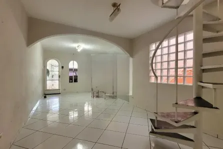 Sobrado com 2 Quartos à venda, 129m² no Vila Camilópolis, Santo André