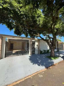 Casa com 4 Quartos à venda, 200m² no San Fernando, Londrina