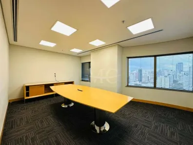 Sala Comercial para alugar, 242m² no Vila Nova Conceição, São Paulo