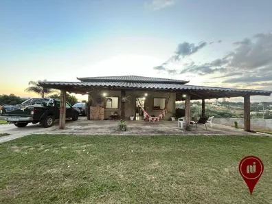 Casa de Condomínio com 3 Quartos à venda, 400m² no , Brumadinho
