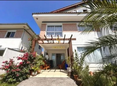 Casa com 4 Quartos à venda, 166m² no Pântano do Sul, Florianópolis