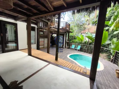 Casa com 3 Quartos à venda, 215m² no Lagoa da Conceição, Florianópolis