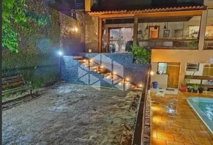 Casa com 3 Quartos à venda, 300m² no Espírito Santo, Porto Alegre