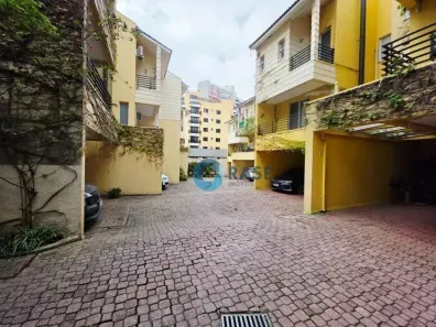 Casa de Condomínio com 3 Quartos à venda, 200m² no Jardim Ampliação, São Paulo