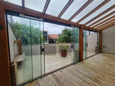 Casa com 4 Quartos à venda, 301m² no Jardim Record, Taboão da Serra