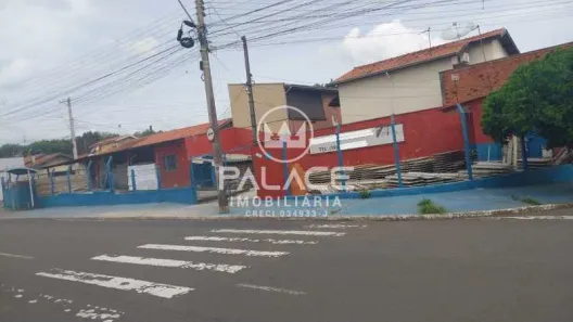 Lote/Terreno com 1 Quarto para venda ou aluguel, 325m² no Vila Industrial, Piracicaba