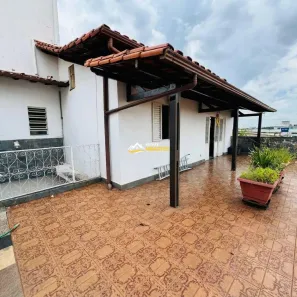 Casa com 5 Quartos à venda, 270m² no Serrano, Belo Horizonte