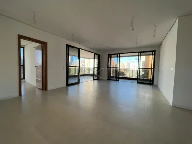 Apartamento com 4 Quartos à venda, 250m² no Meireles, Fortaleza
