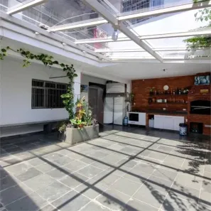 Casa com 2 Quartos para alugar, 160m² no Jardim Regina, São Paulo