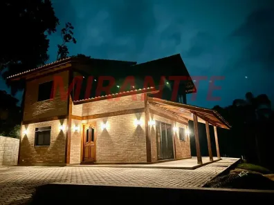 Casa de Condomínio com 4 Quartos à venda, 230m² no Caraguatá, Mairiporã