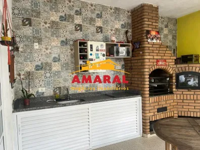 Sobrado com 4 Quartos à venda, 380m² no Jardim Modelo, Suzano