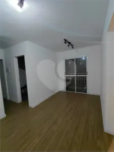 Apartamento com 2 Quartos para alugar, 49m² no Jardim Henriqueta, Taboão da Serra