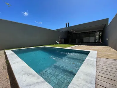 Casa com 3 Quartos à venda, 131m² no São Lourenço, Bertioga