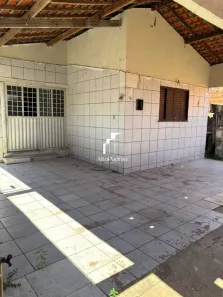 Casa com 3 Quartos à venda, 120m² no Saci, Teresina