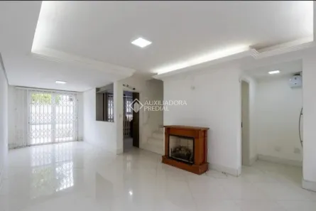 Casa de Condomínio com 4 Quartos à venda, 200m² no Vila Assunção, Porto Alegre