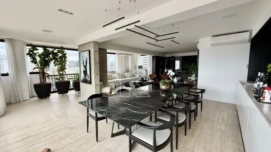 Apartamento com 3 Quartos para venda ou aluguel, 180m² no Vila Nova Conceição, São Paulo