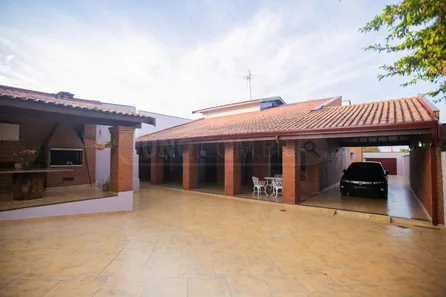 Casa com 3 Quartos à venda, 372m² no Jardim São Cristóvão I, Rio das Pedras