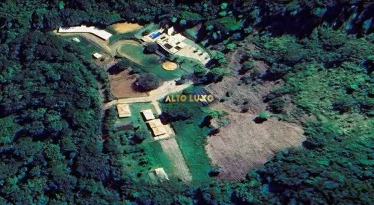 Fazenda/Sítio com 5 Quartos à venda, 1500m² no Iporanga, Sete Lagoas