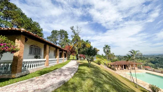 Fazenda/Sítio com 3 Quartos à venda, 17378m² no Parque Agrinco, Guararema