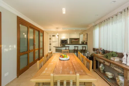 Casa de Condomínio com 3 Quartos à venda, 379m² no Santa Felicidade, Curitiba