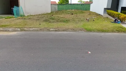 Lote/Terreno à venda, 250m² no Ponta Negra, Manaus