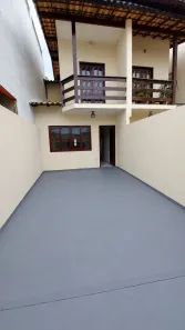 Casa com 2 Quartos para alugar, 80m² no Sol e Mar, Macaé