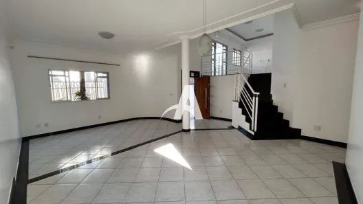 Casa com 4 Quartos para alugar, 239m² no Morada da Colina, Uberlândia