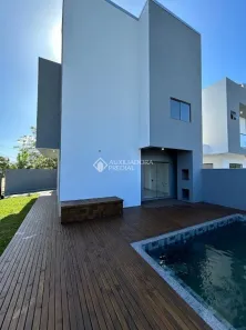 Sobrado com 3 Quartos à venda, 160m² no Ibiraquera, Imbituba