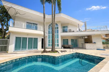 Sobrado com 4 Quartos para alugar, 530m² no São Paulo II, Cotia