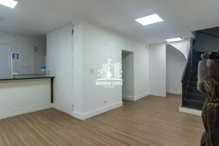 com 8 Quartos para alugar, 300m² no Vila Monumento, São Paulo