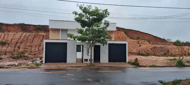 Casa com 2 Quartos à venda, 67m² no Ajuda de Cima, Macaé