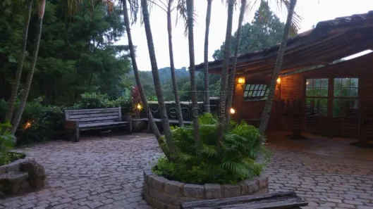 Fazenda/Sítio com 2 Quartos para alugar, 3000m² no Cachoeira, Vinhedo