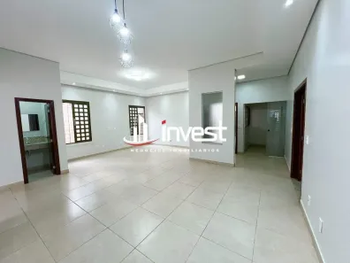 Casa com 3 Quartos à venda, 250m² no Parque do Mirante, Uberaba
