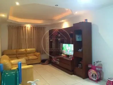 Sobrado com 4 Quartos à venda, 140m² no Jardim Guarapiranga, São Paulo