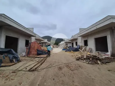 Casa de Condomínio com 2 Quartos à venda, 65m² no Rincão Mimoso (Itaipuaçu), Maricá