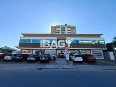 Apartamento com 2 Quartos para alugar, 67m² no Praia João Rosa, Biguaçu