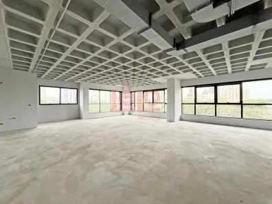 Sala Comercial para alugar, 109m² no Zona Armazém, Maringá