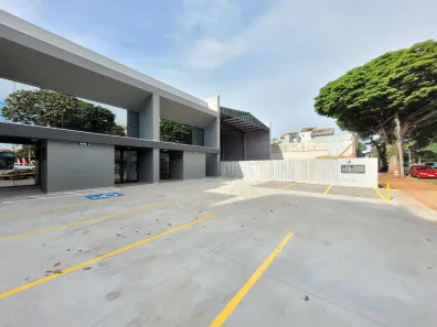 Sala Comercial para alugar, 238m² no Zona 04, Maringá