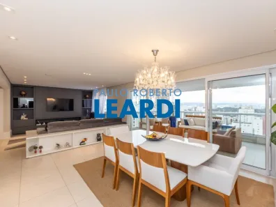 Apartamento com 3 Quartos à venda, 187m² no Vila Hamburguesa, São Paulo
