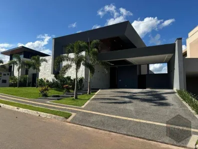 Casa de Condomínio com 3 Quartos à venda, 290m² no Residencial Goiânia Golfe Clube, Goiânia