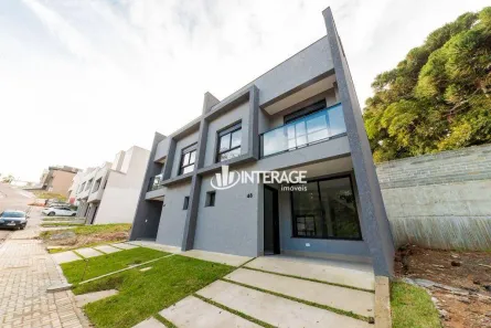 Casa de Condomínio com 3 Quartos à venda, 132m² no Santa Cândida, Curitiba
