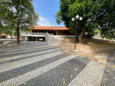 Imóvel Comercial com 4 Quartos para alugar, 500m² no Planalto, Teresina
