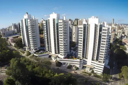 Apartamento com 3 Quartos para alugar, 223m² no Bela Vista, Porto Alegre