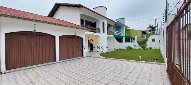 Casa com 4 Quartos à venda, 279m² no Barreiros, São José