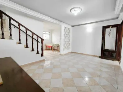 Sobrado com 3 Quartos à venda, 105m² no Vila São Jorge, São Vicente