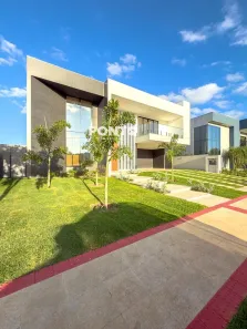 Sobrado com 5 Quartos à venda, 360m² no Jacuhy, Serra